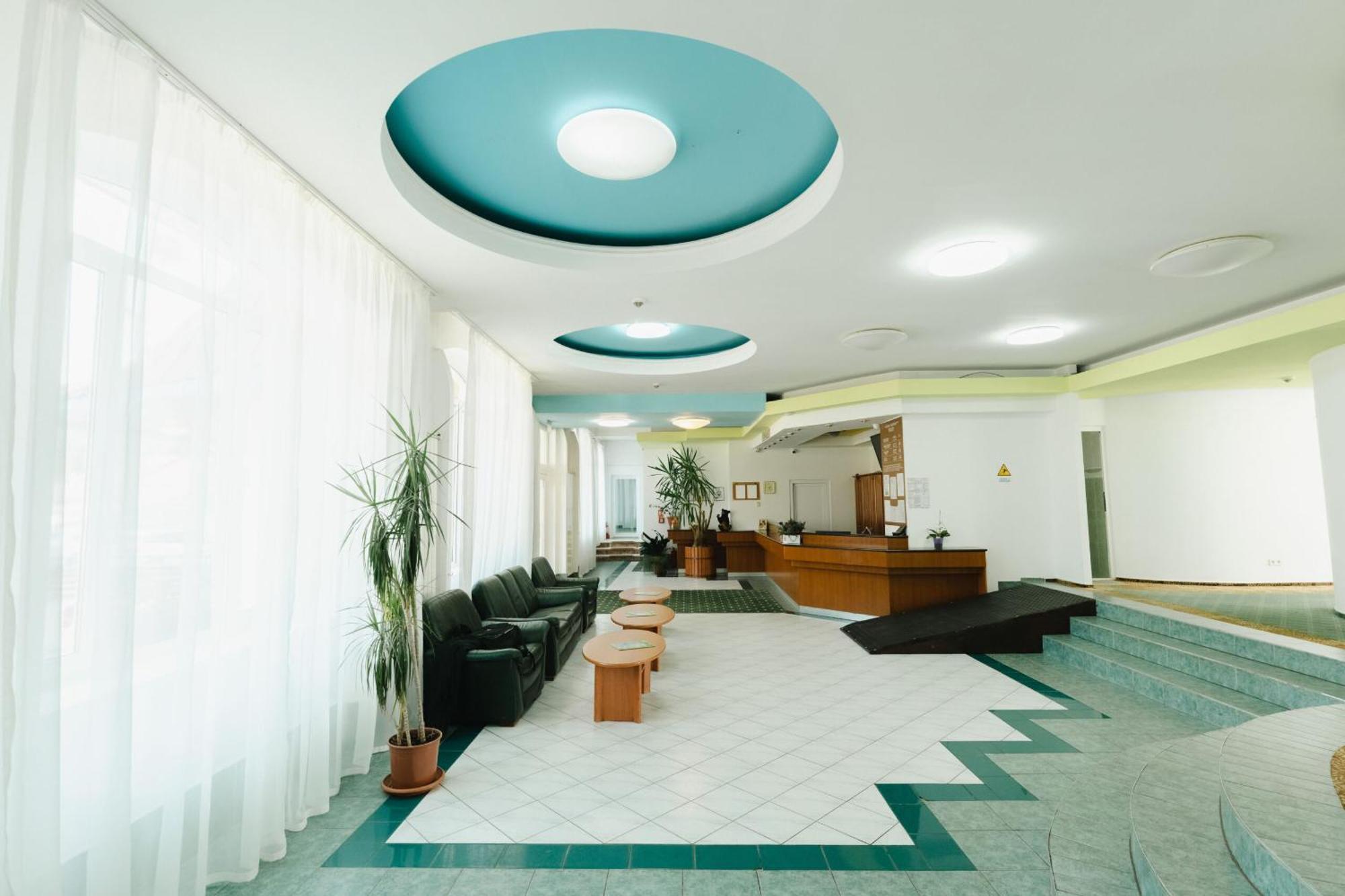 Hotel Iadolina Stana de Vale Ngoại thất bức ảnh