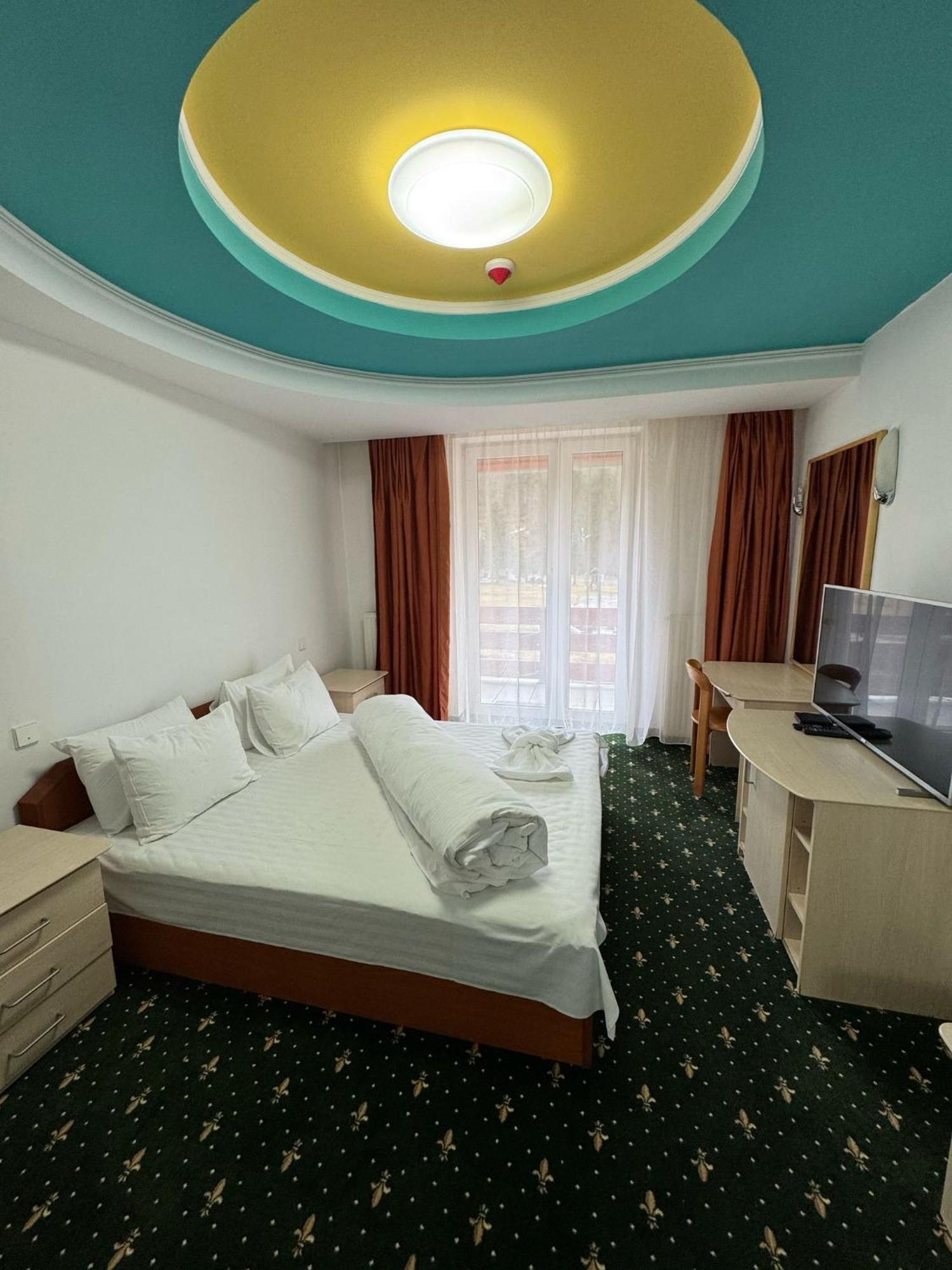 Hotel Iadolina Stana de Vale Ngoại thất bức ảnh