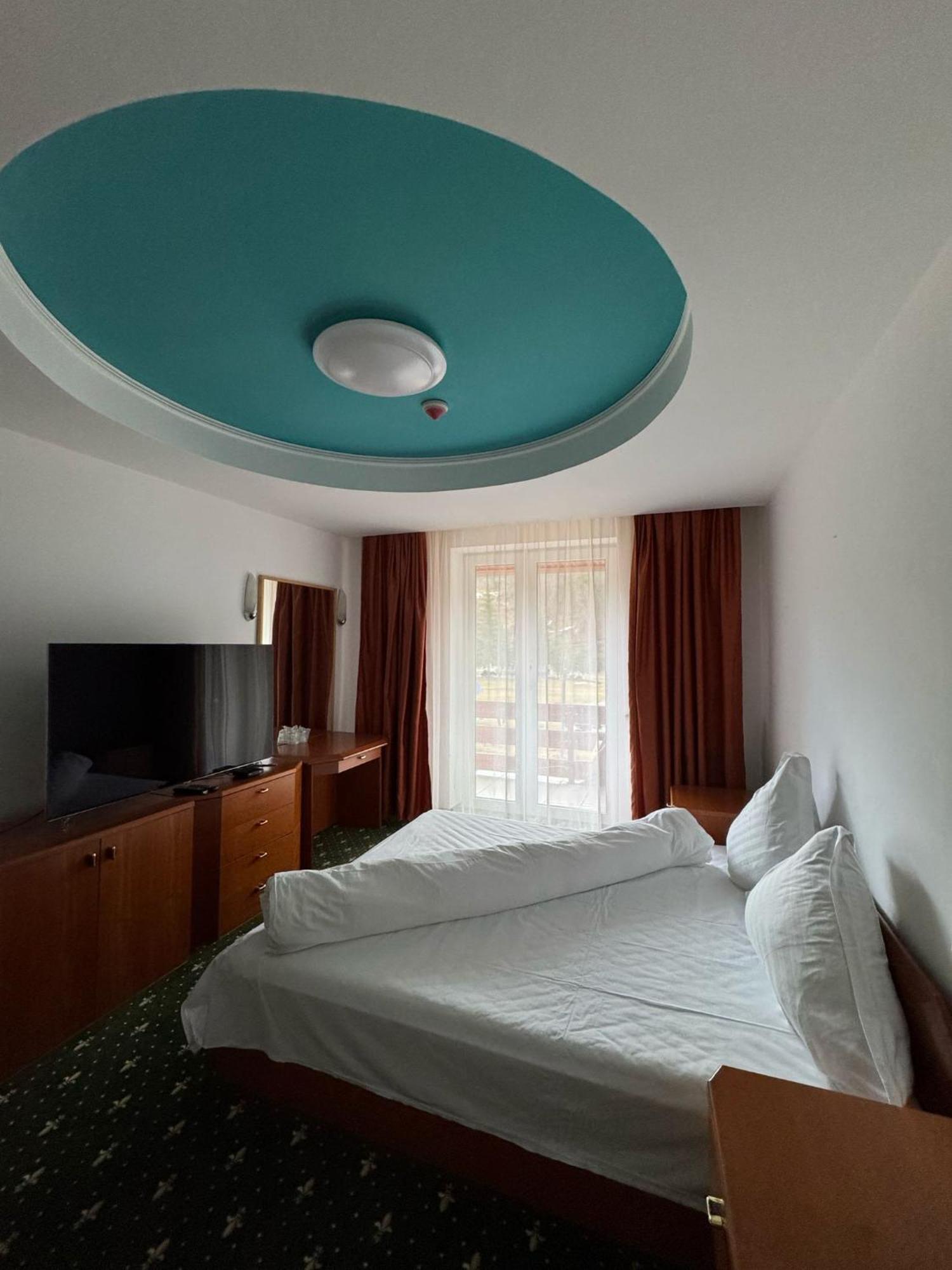Hotel Iadolina Stana de Vale Ngoại thất bức ảnh